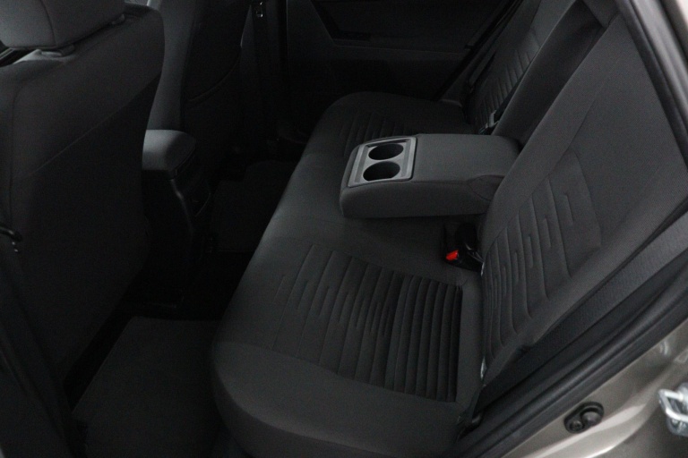 Toyota Auris - 1.8 Hybrid Dynamic 41