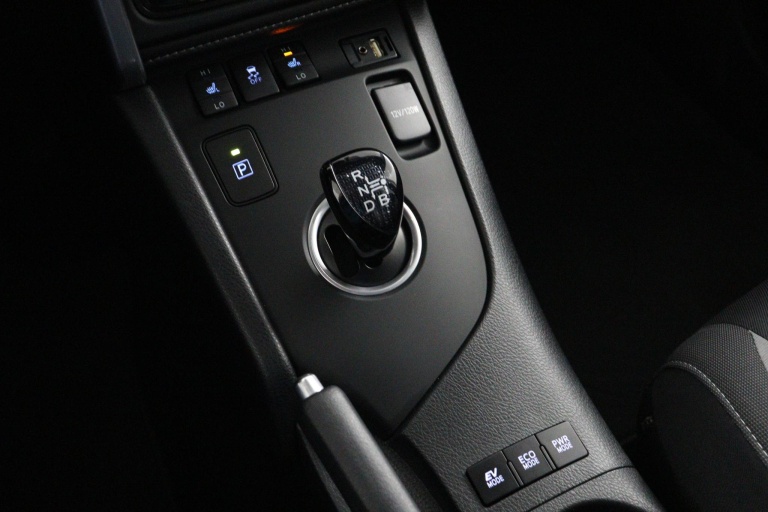 Toyota Auris - 1.8 Hybrid Dynamic 47