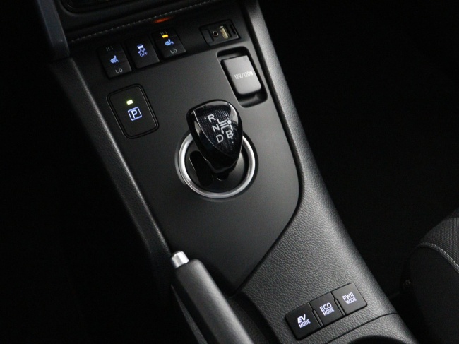 Toyota Auris - 1.8 Hybrid Dynamic