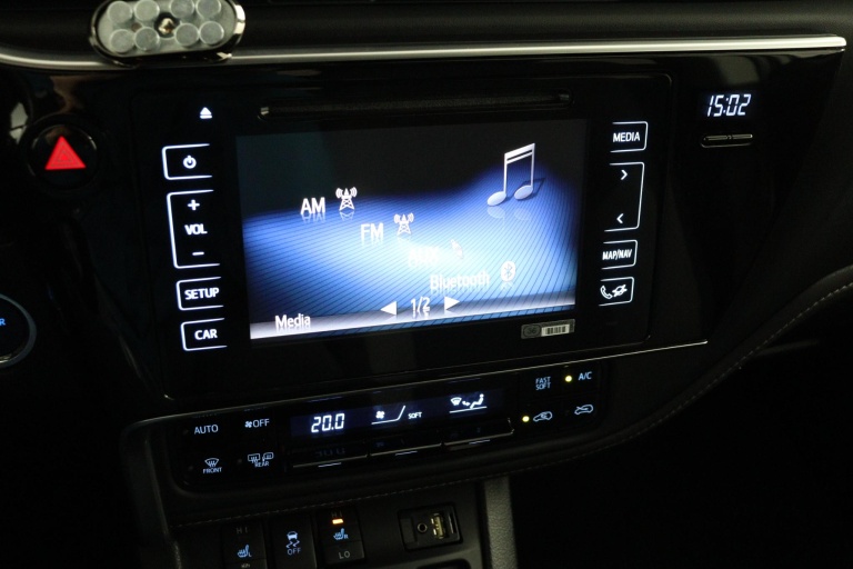 Toyota Auris - 1.8 Hybrid Dynamic 48