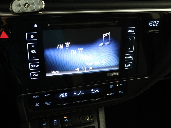 Toyota Auris - 1.8 Hybrid Dynamic