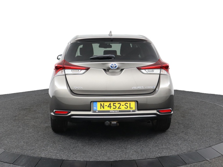 Toyota Auris - 1.8 Hybrid Dynamic 57