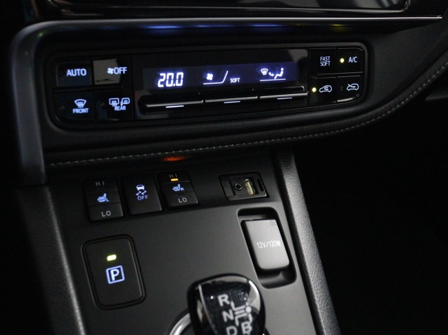 Toyota Auris - 1.8 Hybrid Dynamic