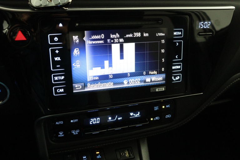 Toyota Auris - 1.8 Hybrid Dynamic 8