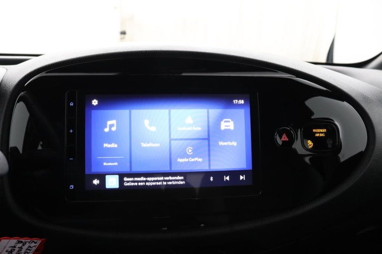 Toyota Aygo X - 1.0 VVT-i MT Play 13