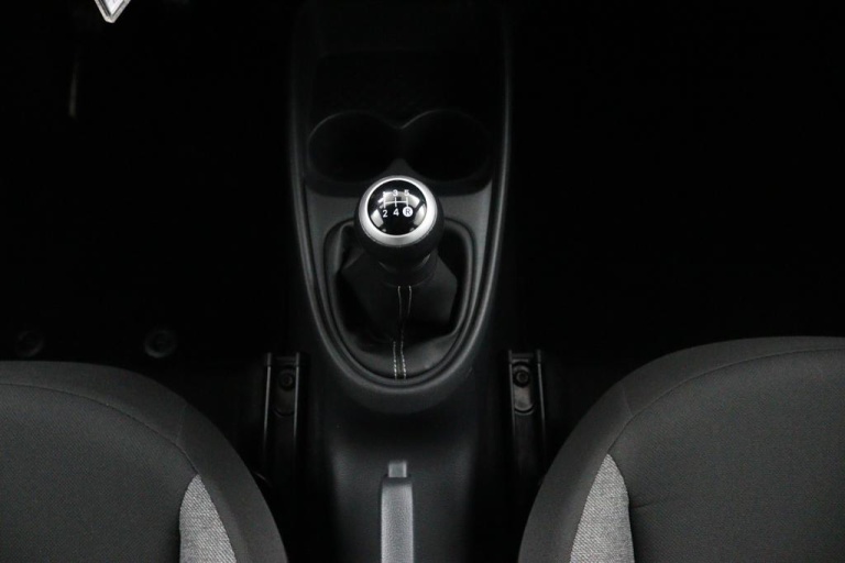 Toyota Aygo X - 1.0 VVT-i MT Play 23