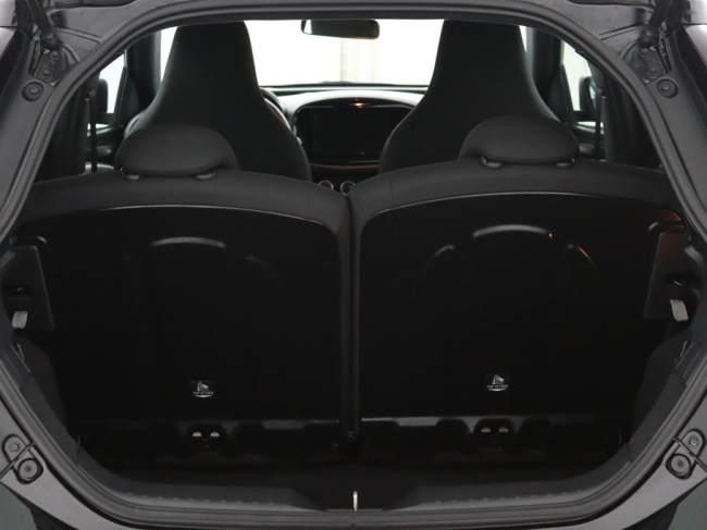 Toyota Aygo X - 1.0 VVT-i MT Play