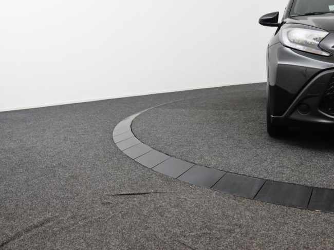 Toyota Aygo X - 1.0 VVT-i MT Play