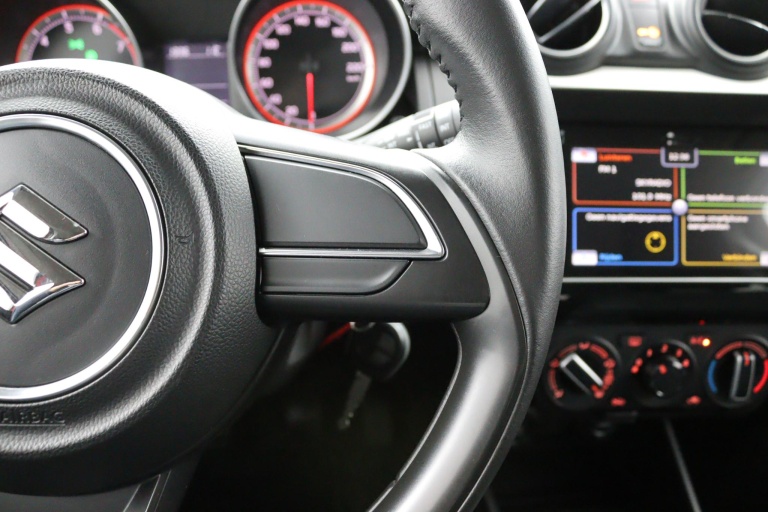 Suzuki Swift - 1.2 Select 18