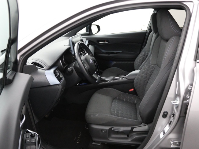 Toyota C-HR - 1.8 Hybrid Business Plus