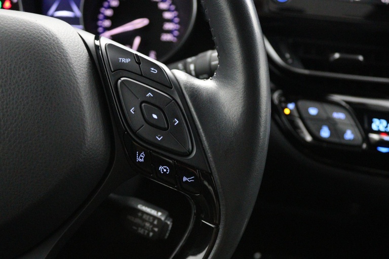 Toyota C-HR - 1.8 Hybrid Business Plus 19