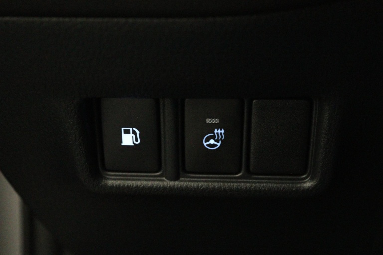 Toyota C-HR - 1.8 Hybrid Business Plus 30