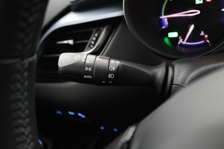 Toyota C-HR - 1.8 Hybrid Business Plus 31