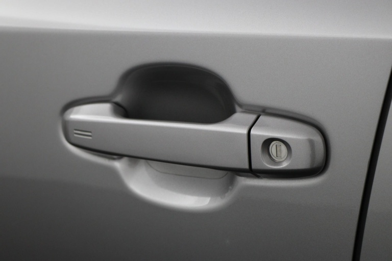 Toyota C-HR - 1.8 Hybrid Business Plus 37