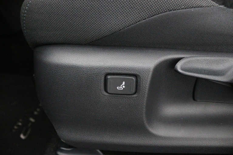 Toyota C-HR - 1.8 Hybrid Business Plus 38