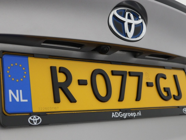 Toyota C-HR - 1.8 Hybrid Business Plus