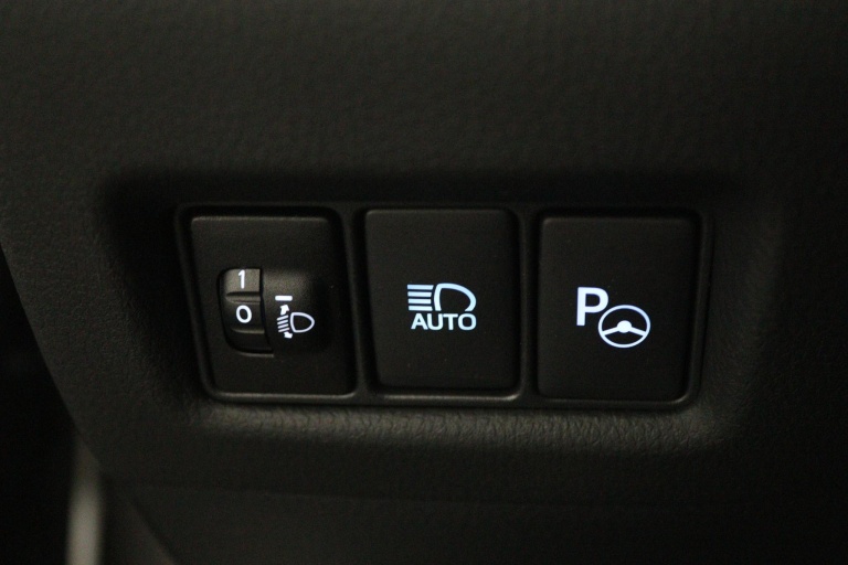 Toyota C-HR - 1.8 Hybrid Business Plus 41