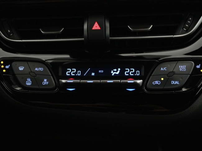 Toyota C-HR - 1.8 Hybrid Business Plus