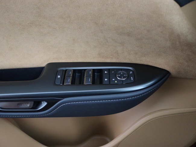 Lexus RZ - 450e President Line 71 kWh