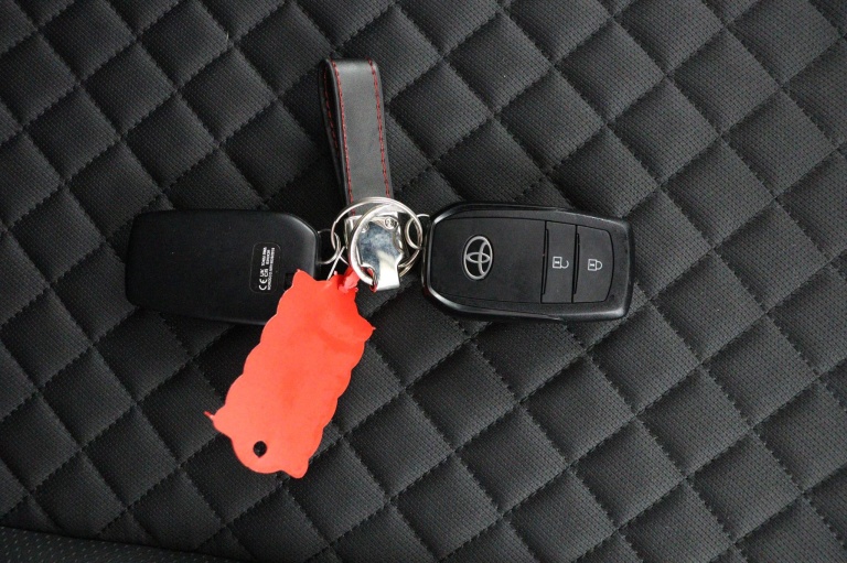 Toyota Aygo X - 1.0 VVT-i S-CVT Premium 11