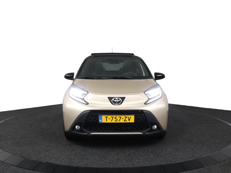 Toyota Aygo X - 1.0 VVT-i S-CVT Premium 16