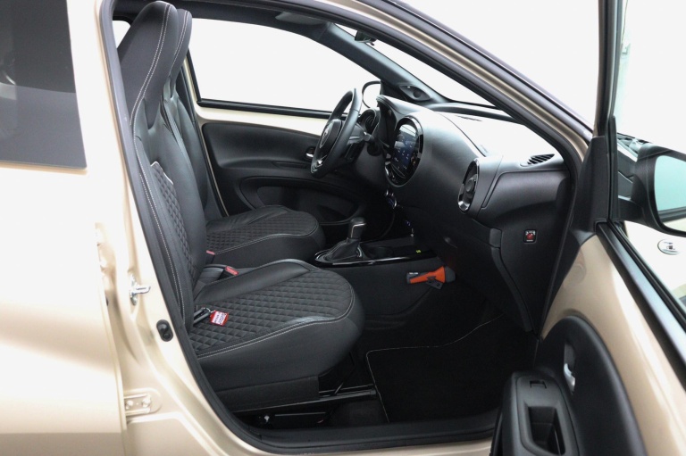 Toyota Aygo X - 1.0 VVT-i S-CVT Premium 22