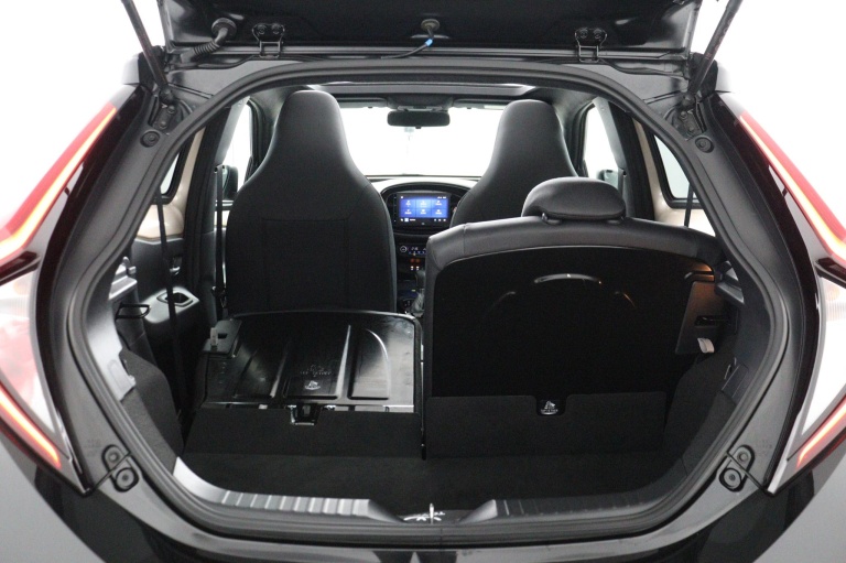 Toyota Aygo X - 1.0 VVT-i S-CVT Premium 25