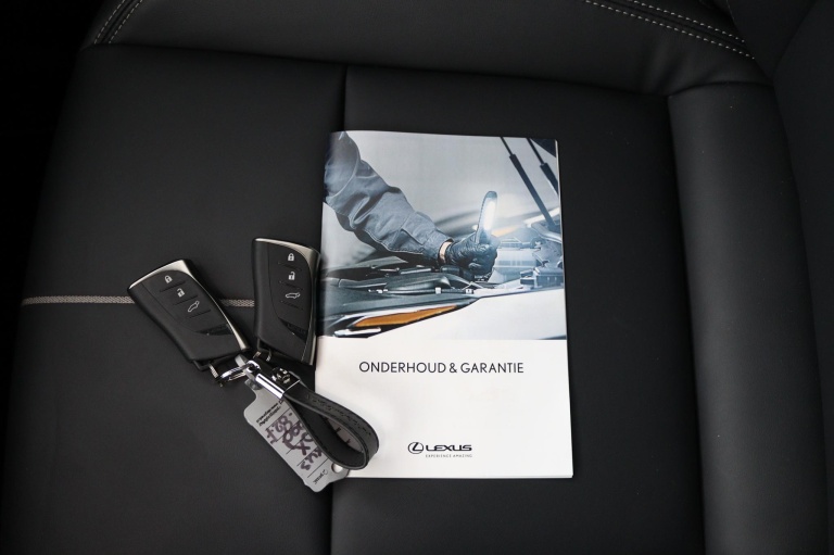 Lexus LBX - Relax 2WD 9