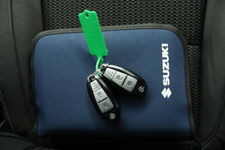 Suzuki S-Cross - 1.5 Hybrid Style 11