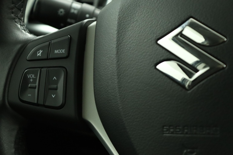 Suzuki S-Cross - 1.5 Hybrid Style 19