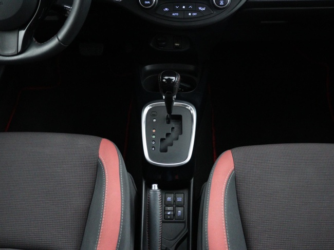 Toyota Yaris - 1.5 Hybrid Y20 Gold Edition