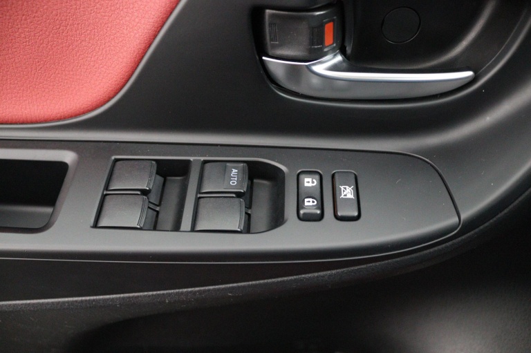 Toyota Yaris - 1.5 Hybrid Y20 Gold Edition 27