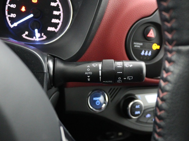 Toyota Yaris - 1.5 Hybrid Y20 Gold Edition