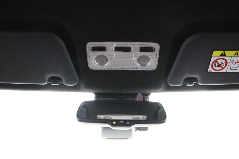 Toyota Yaris - 1.5 Hybrid Y20 Gold Edition 32