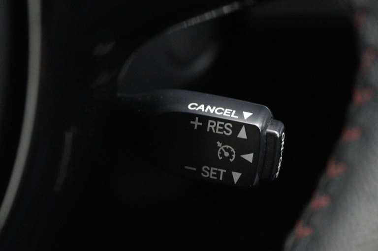 Toyota Yaris - 1.5 Hybrid Y20 Gold Edition 39