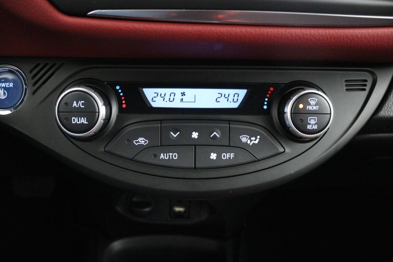 Toyota Yaris - 1.5 Hybrid Y20 Gold Edition 7