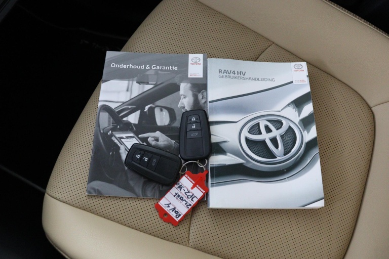 Toyota RAV4 - 2.5 Hybrid AWD Executive 11