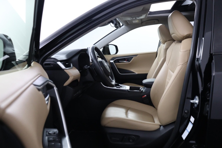 Toyota RAV4 - 2.5 Hybrid AWD Executive 17