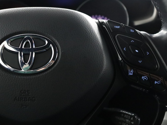 Toyota C-HR - 1.8 Hybrid Executive Ultimate