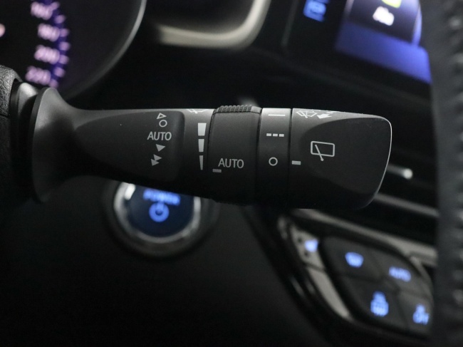 Toyota C-HR - 1.8 Hybrid Executive Ultimate