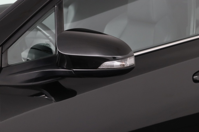 Toyota C-HR - 1.8 Hybrid Executive Ultimate 37