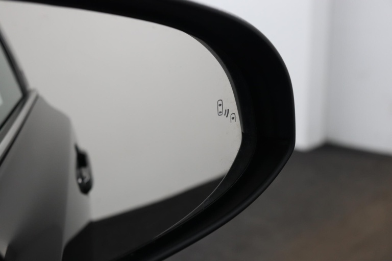 Toyota C-HR - 1.8 Hybrid Executive Ultimate 42