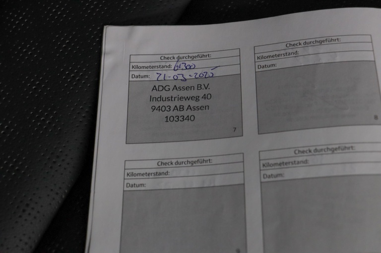 Toyota C-HR - 1.8 Hybrid Executive Ultimate 44