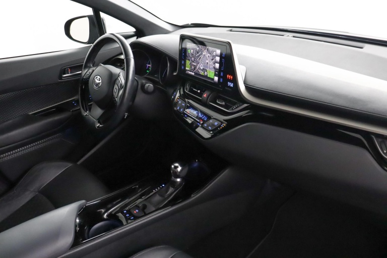 Toyota C-HR - 1.8 Hybrid Executive Ultimate 53