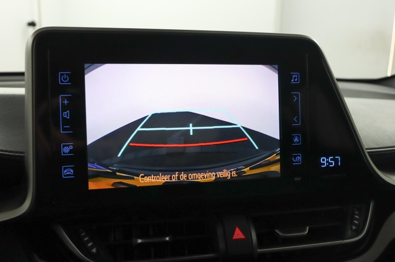 Toyota C-HR - 1.8 Hybrid Executive Ultimate 9