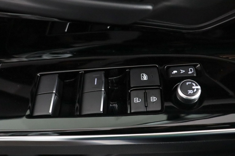 Toyota bZ4X - Business Plus 71 kWh 29