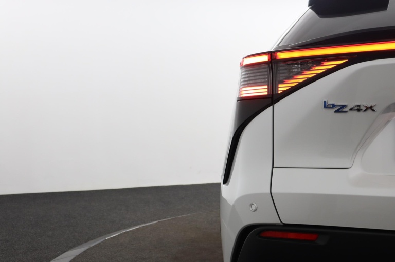 Toyota bZ4X - Business Plus 71 kWh 43