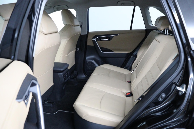 Toyota RAV4 - 2.5 Hybrid AWD Executive 18