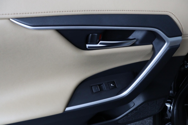 Toyota RAV4 - 2.5 Hybrid AWD Executive 47