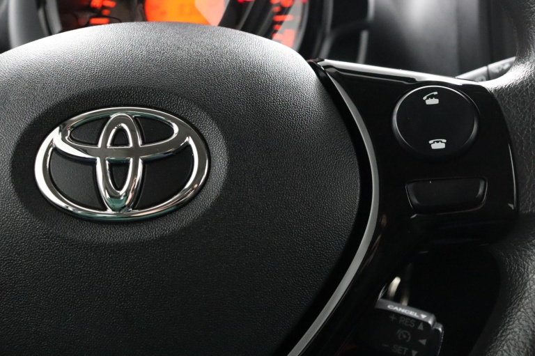 Toyota Aygo - 1.0 VVT-i x-fun 19